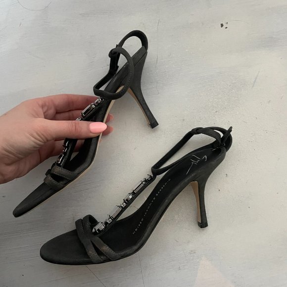 Giuseppe Zanotti Crystal Embellished T-Strap Sandals Adjustable Ankle Strap - Picture 6 of 9